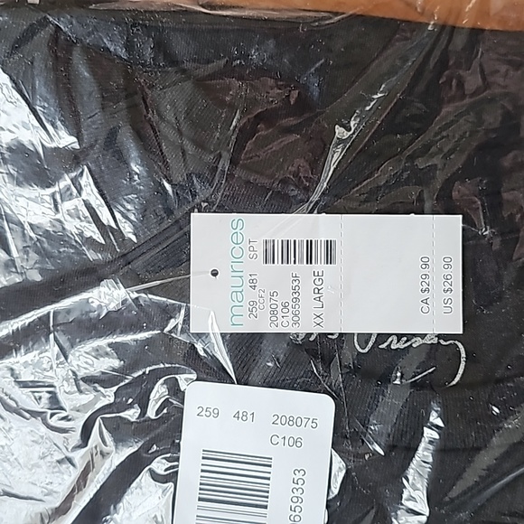 NWT Maurices black and white Memphis Elvis Presley band tee Size XXL - Picture 9 of 10